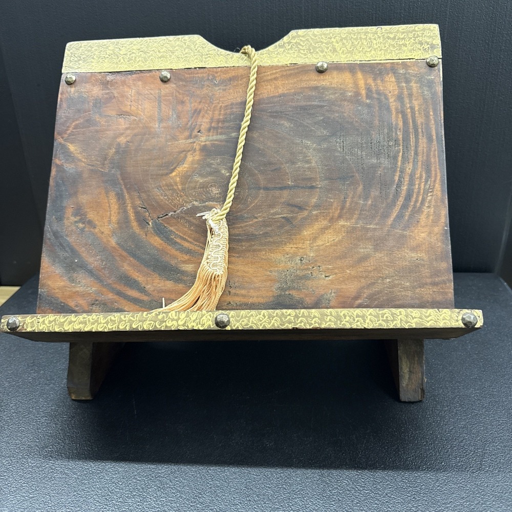 Arts & Crafts Style Hand Carved Oak Wooden Table Top Book Trough / Biblia